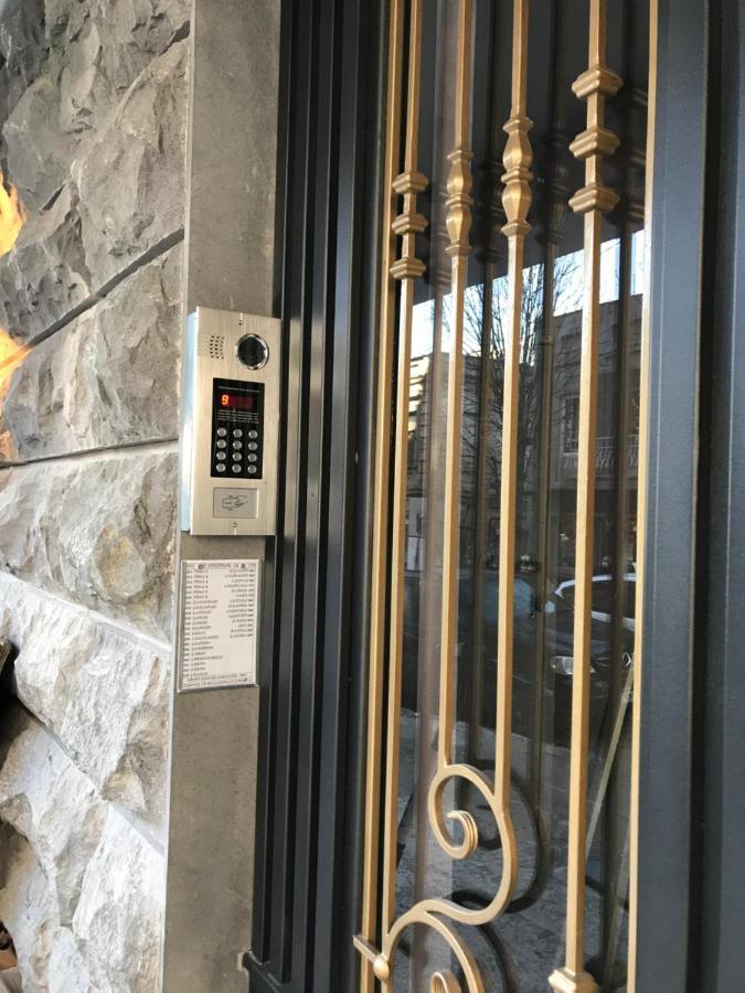 T2&T3 Apartments Levanto Тбилиси Екстериор снимка
