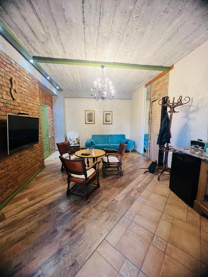 T2&T3 Apartments Levanto Тбилиси Екстериор снимка