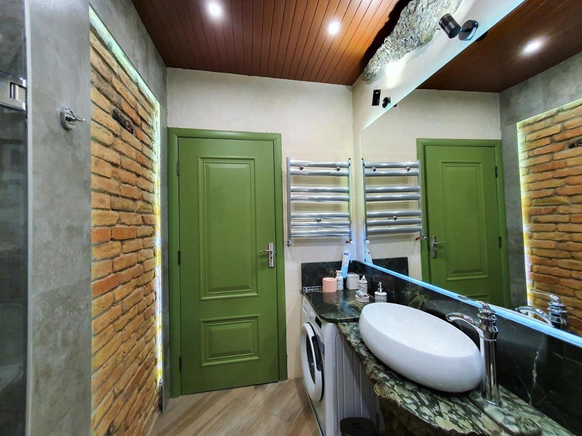 T2&T3 Apartments Levanto Тбилиси Екстериор снимка